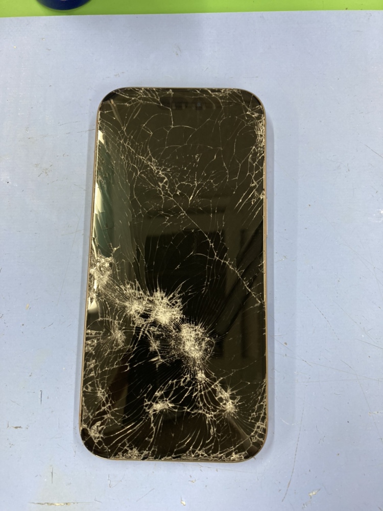 iPhone16 画面割れ修理 | iPhone・スマートフォン修理 スマートクール