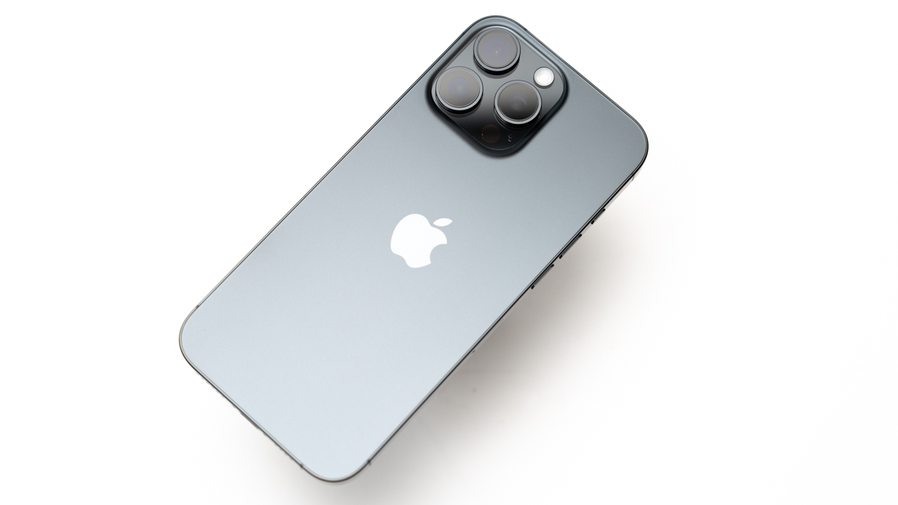 本日発売、iPhone 16 Pro Maxを開封！ - すまほん!!