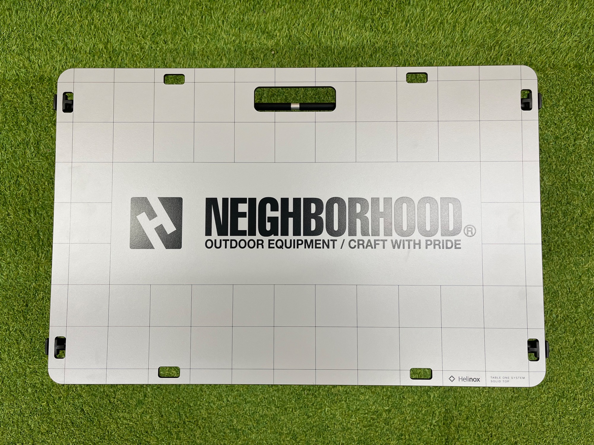ネイバーフッドファン必見！ヘリノックスコラボのテーブルワンが入荷
