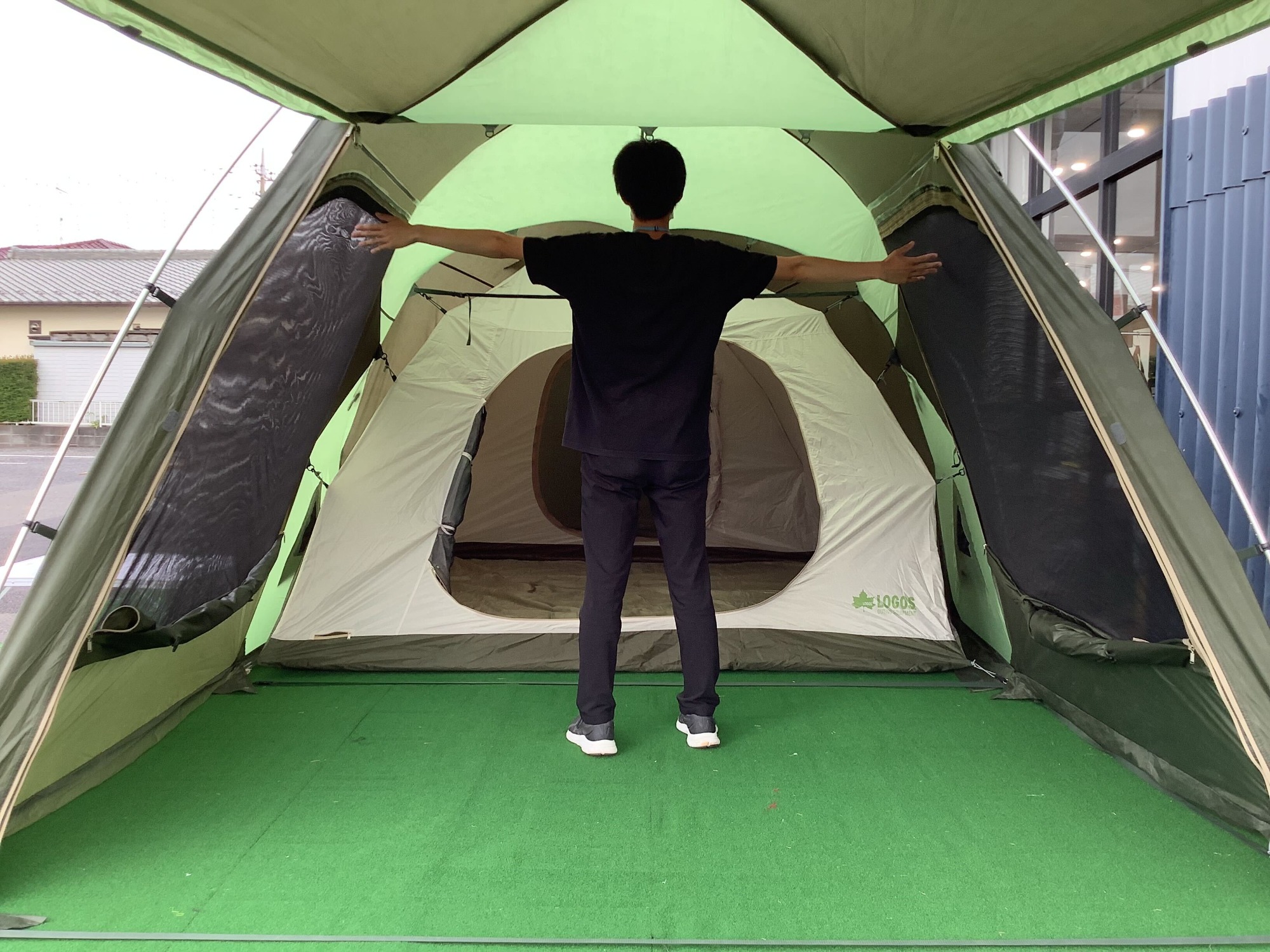 オールシーズン対応の大型テント【LOGOS・neos3ルームドゥーブルXL-BJ
