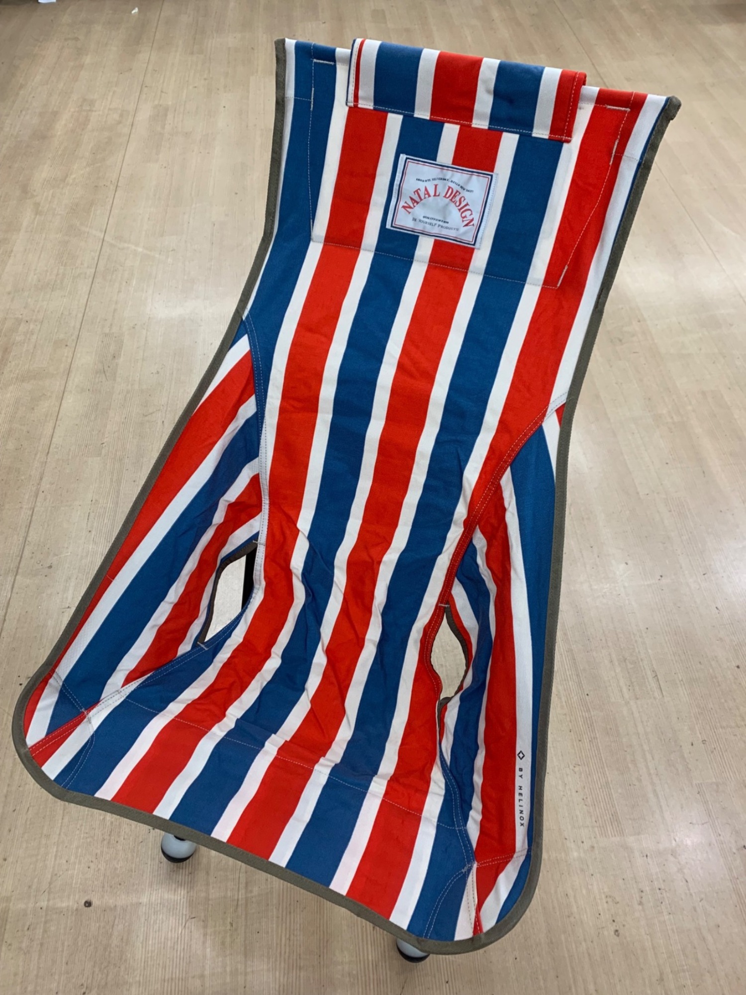 NATAL DESIGNのレトロストライプでキャンプサイトを染めつくせ