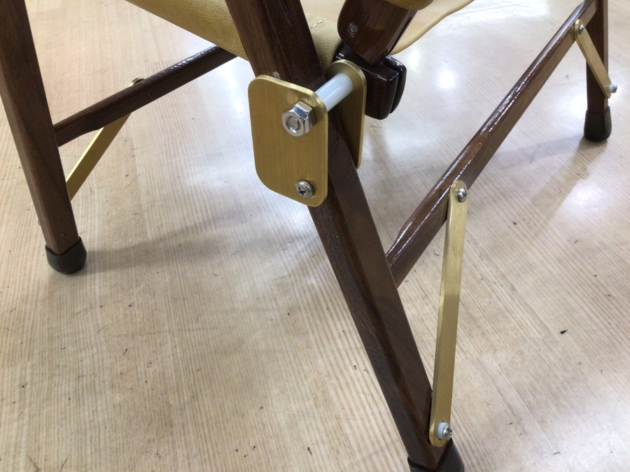 至高のチェア。カーミットチェアのオールドマウンテンカスタム品