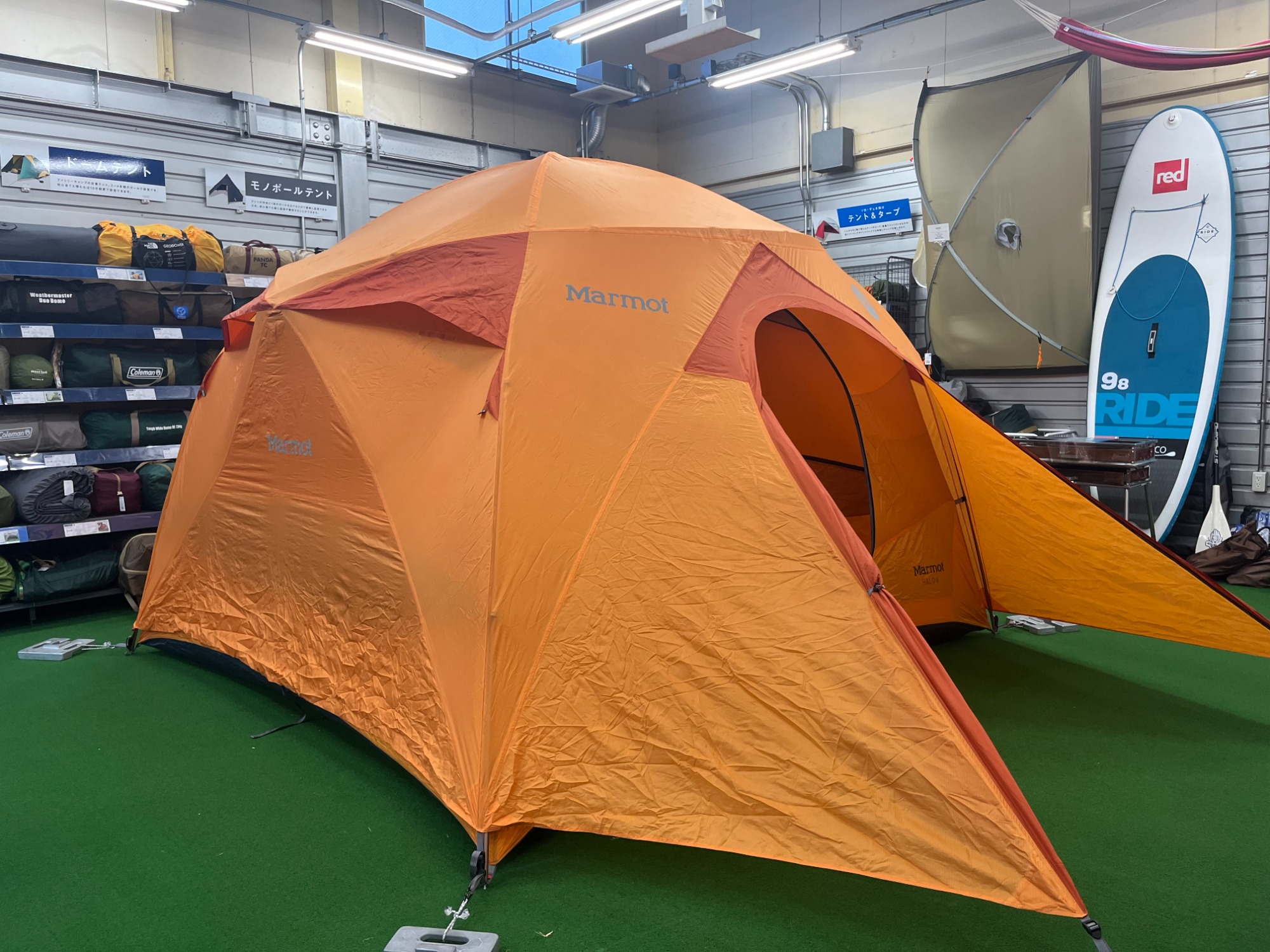 大型ドームテント！独特なフレームワークを魅せるマーモットのハロ6P