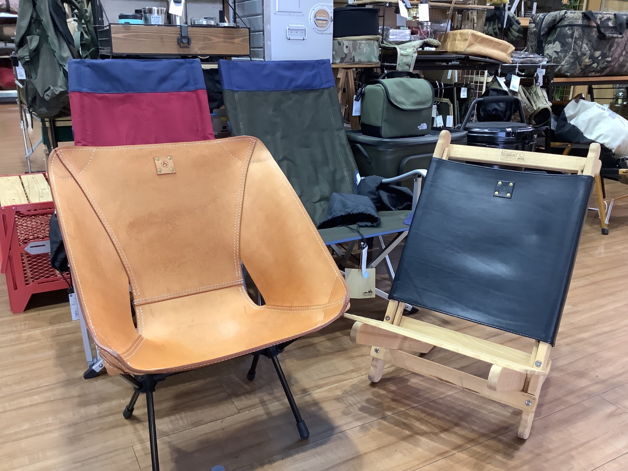 レザーマニア必見ピノワークス カスタムラウンジャー・ヘリノックス用