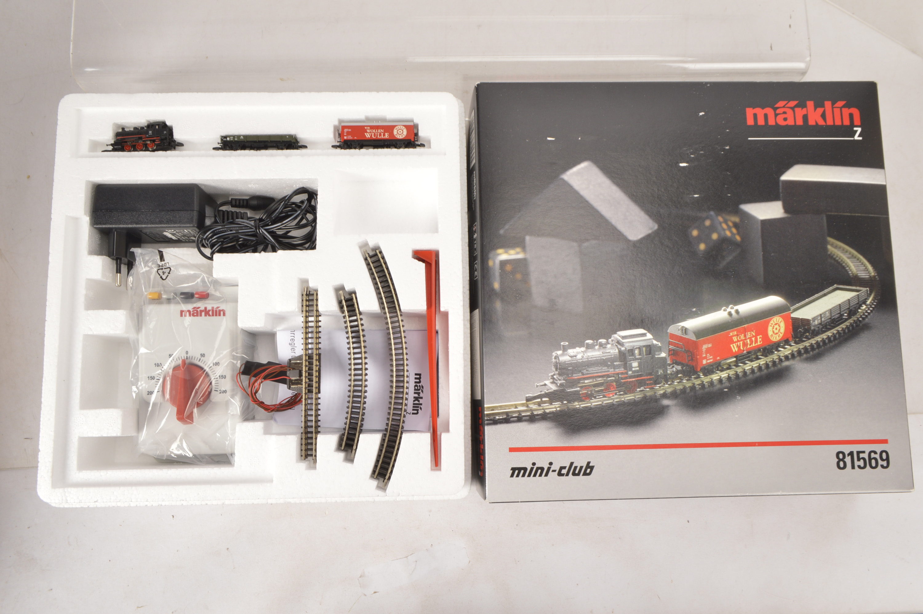 Lot 2 - Marklin Mini Club Z Gauge Steam Freight