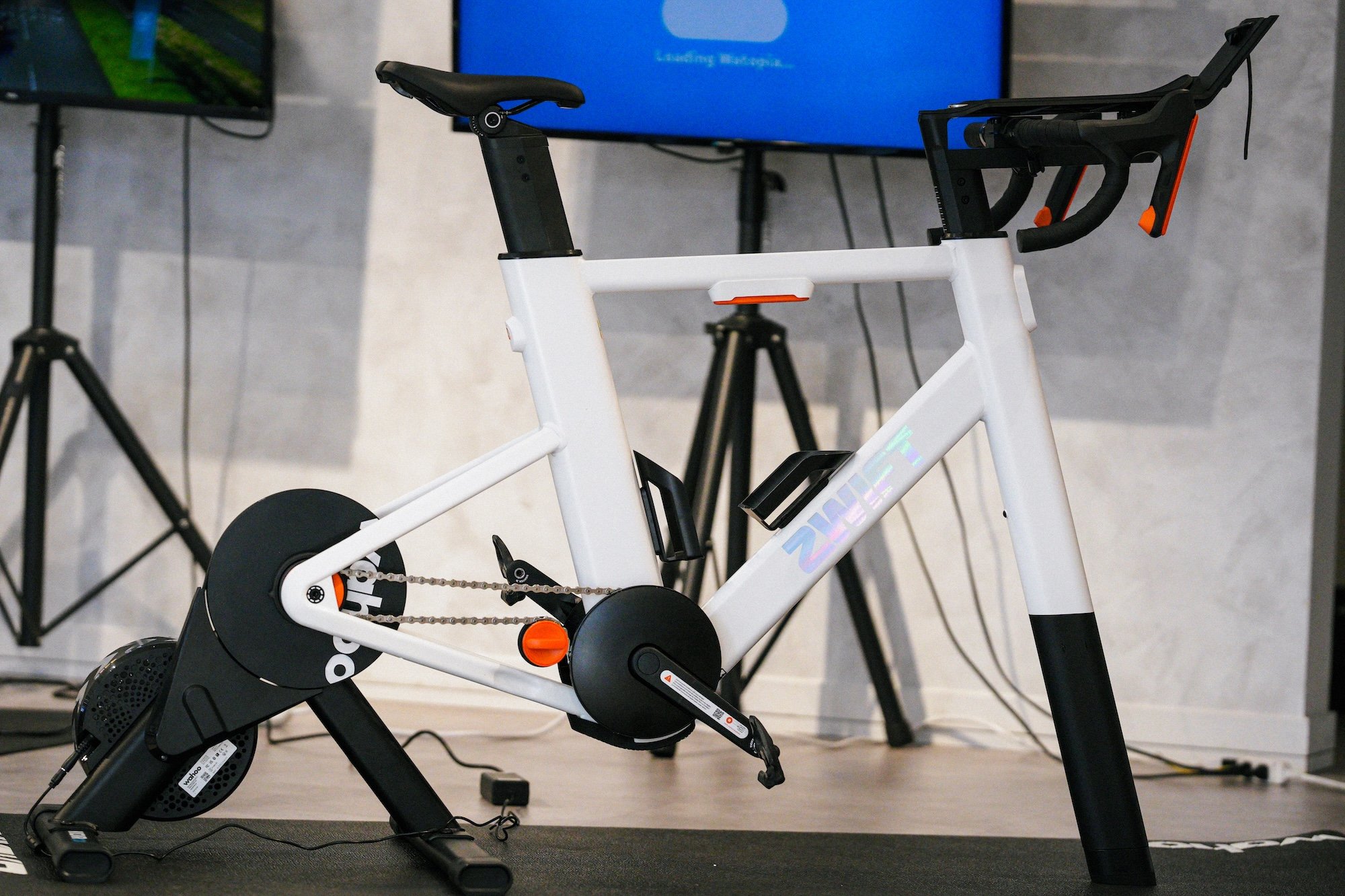 Wahoo ZWIFT RIDE with KICKR CORE 2のご紹介！実車不要、幅広い調整域