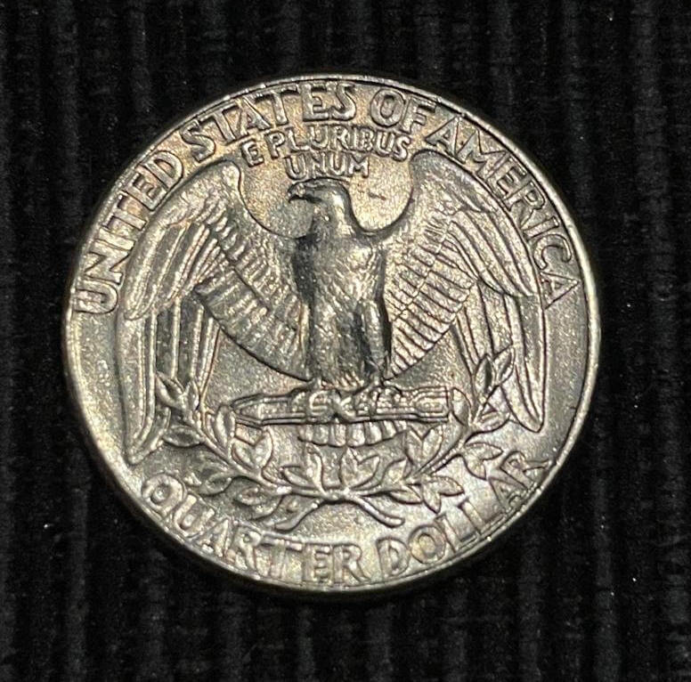 記念日や生まれた年を選んで作れるアメリカ25セントコインリング