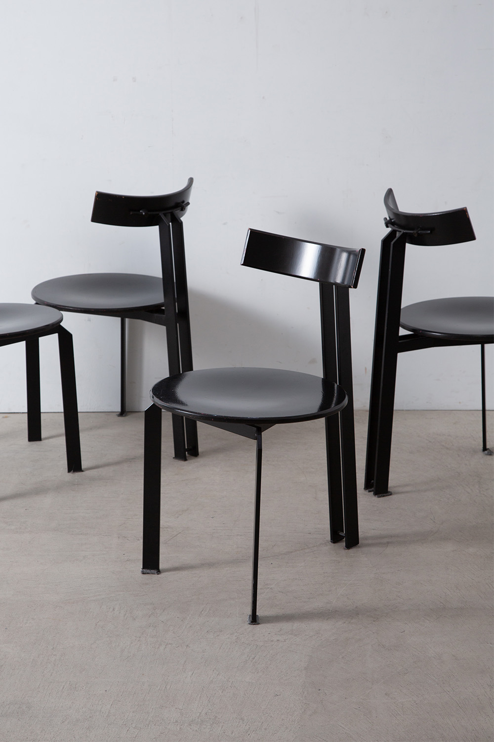 stoop | 'Zeta' Chairs by Martin Haksteen for Harvink in Steel and Wood