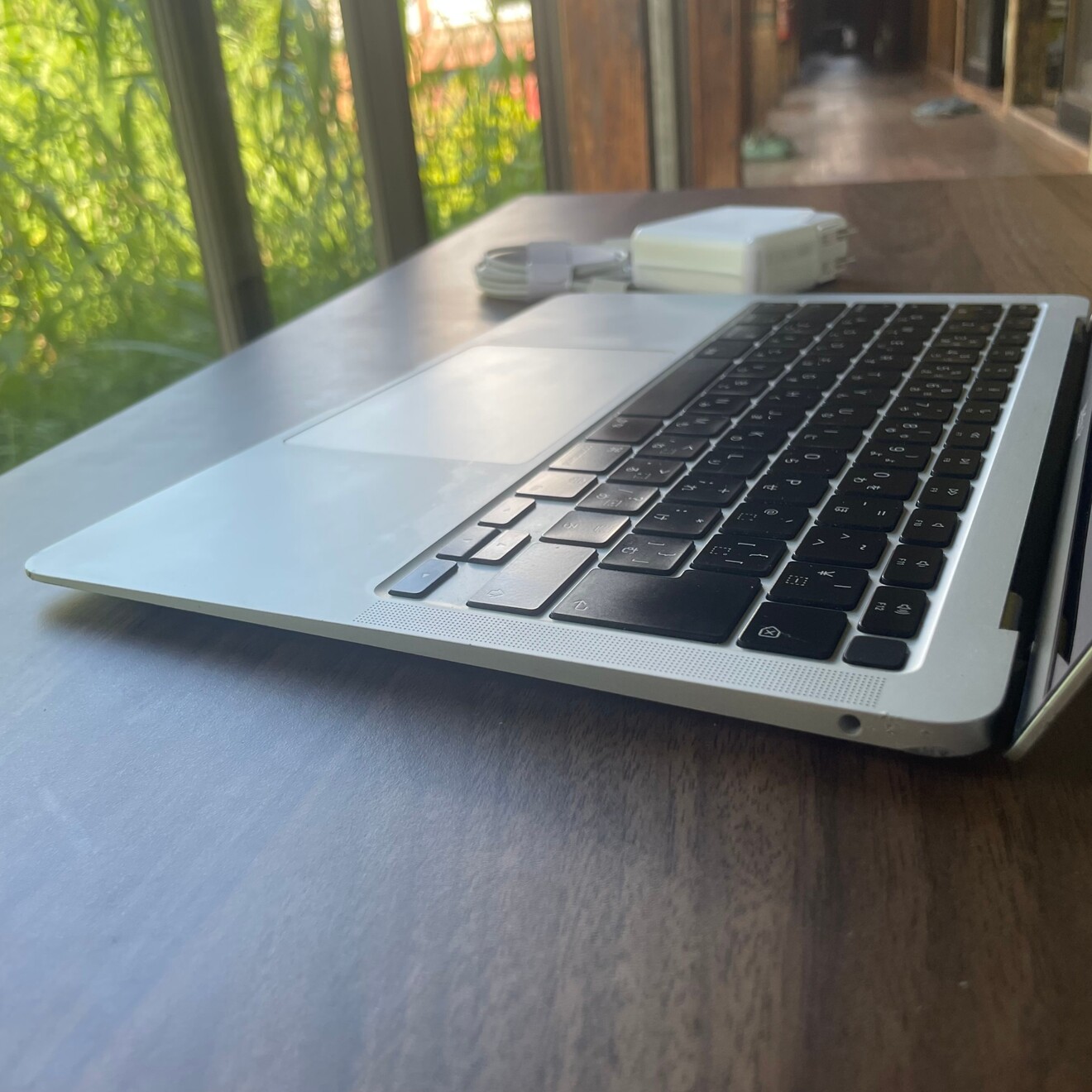 充電回数48 Apple MacBook 13インチ シルバー M1 2020 充電回数48