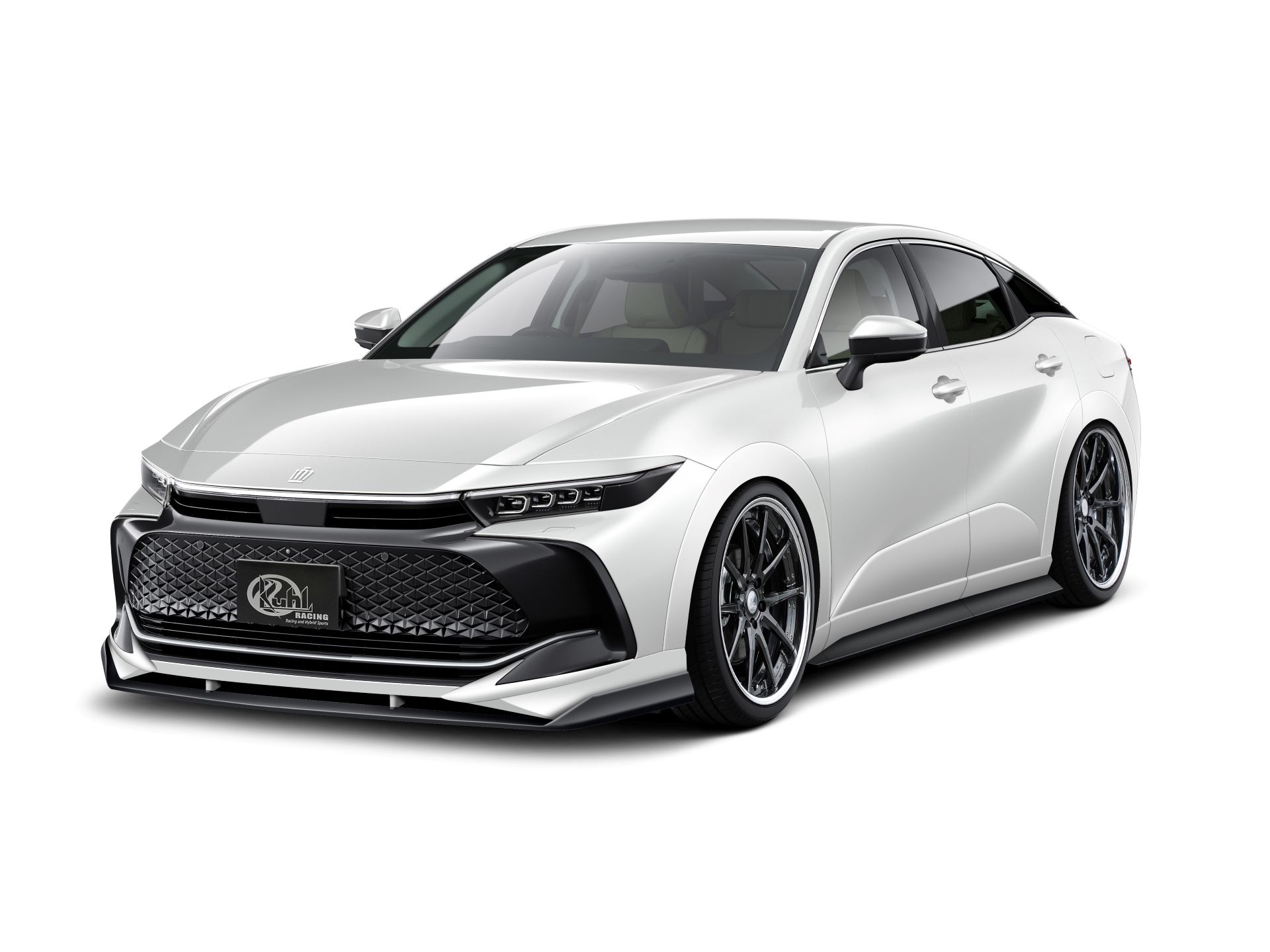 新型「クラウンクロスオーバー」グレードの違いを解説(前編)！先代