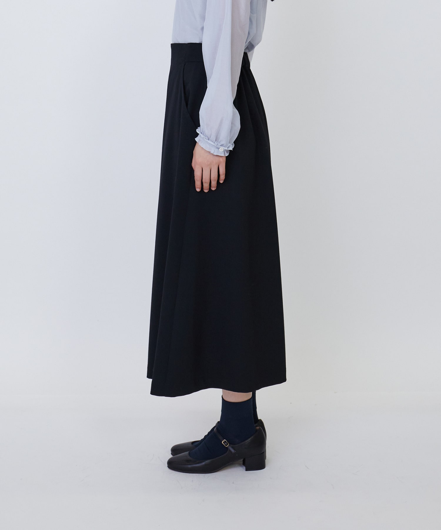 セットアップ】エステルウールボックスタックスカート｜BIGI online