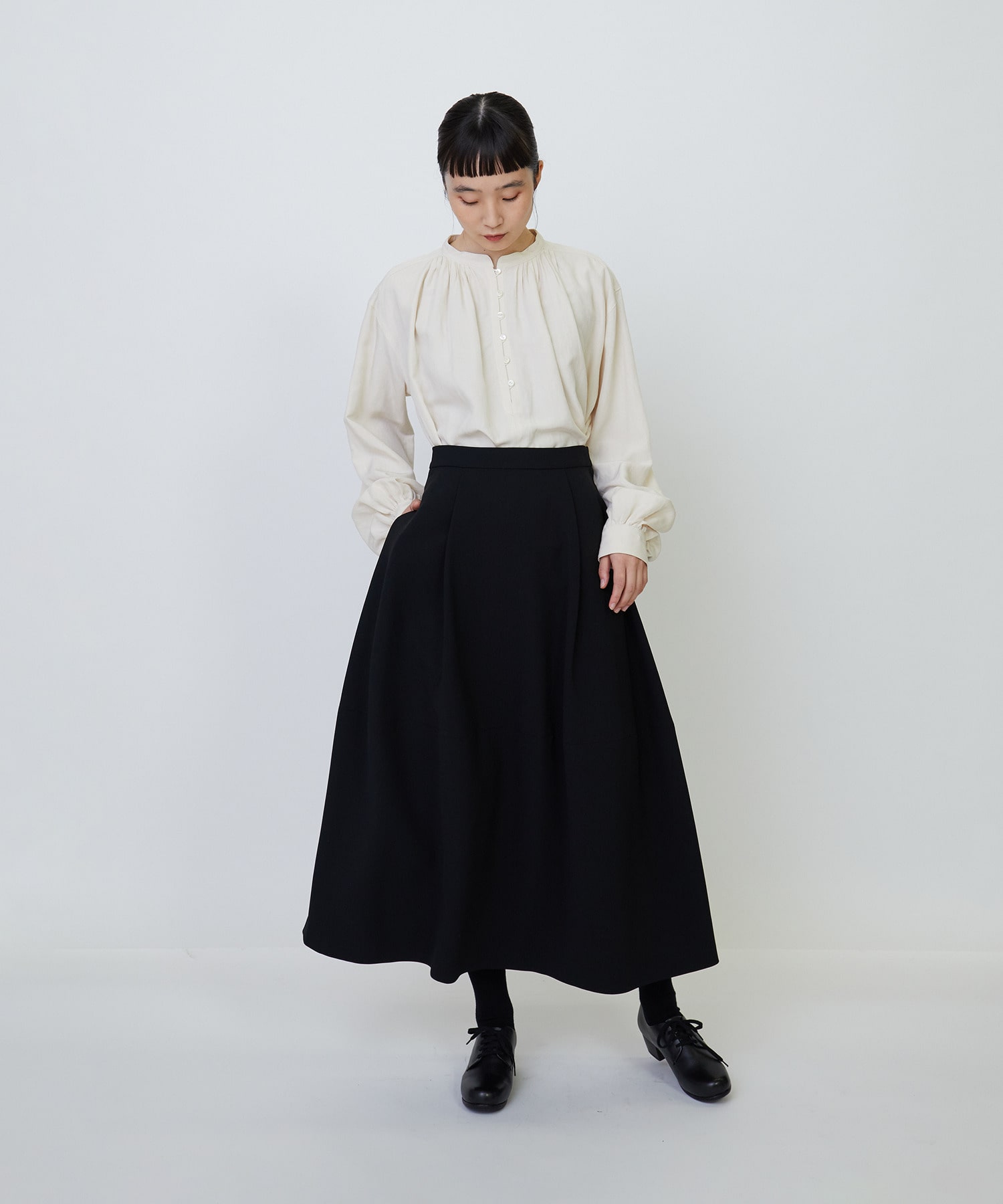 セットアップ】エコダブルクロスボトルシルエットスカート｜BIGI