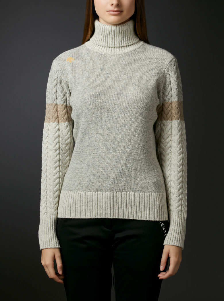 プレミアムリサイクルウールケーブルタートルネックセーター