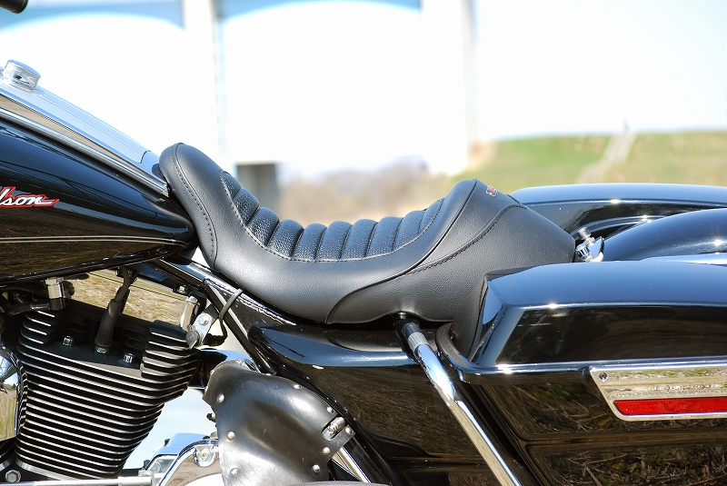 08～ツーリング｜スーパーローシートタック｜K&H｜カスタムシート