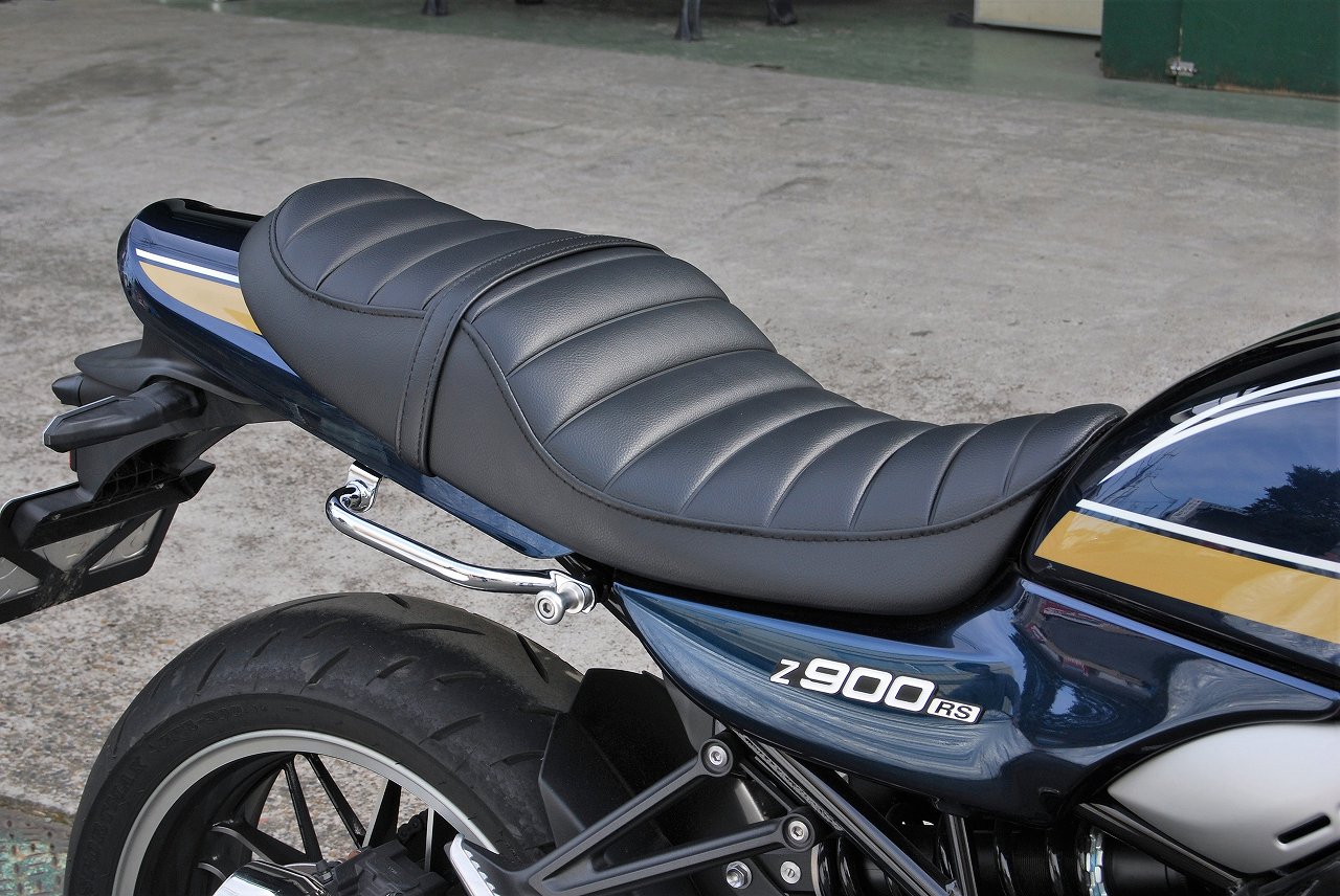 25 Z900RS 段付きシート Aタックロール （オールタック）｜K＆H