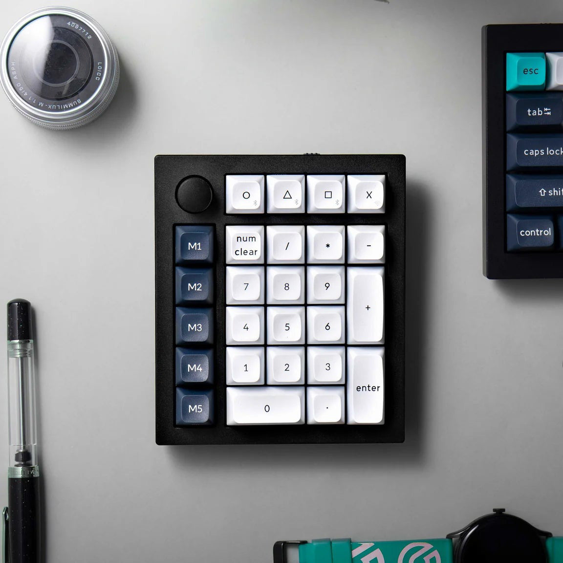 Keychron Q0 Max QMK カスタムテンキー 有線 / 2.4GHz / Bluetooth