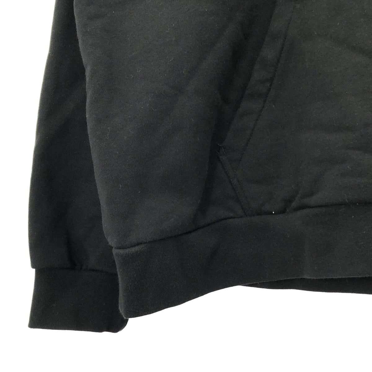 ALEXANDER MCQUEEN / アレキサンダーマックイーン | グラフティロゴ