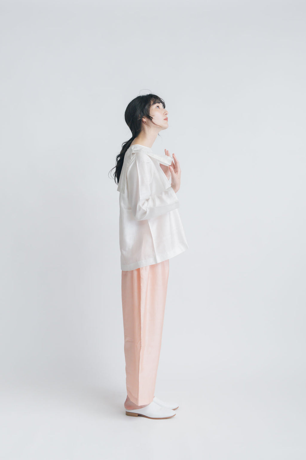 BUNON バックボタンセーラーブラウス ｜くらすこと公式オンラインストア