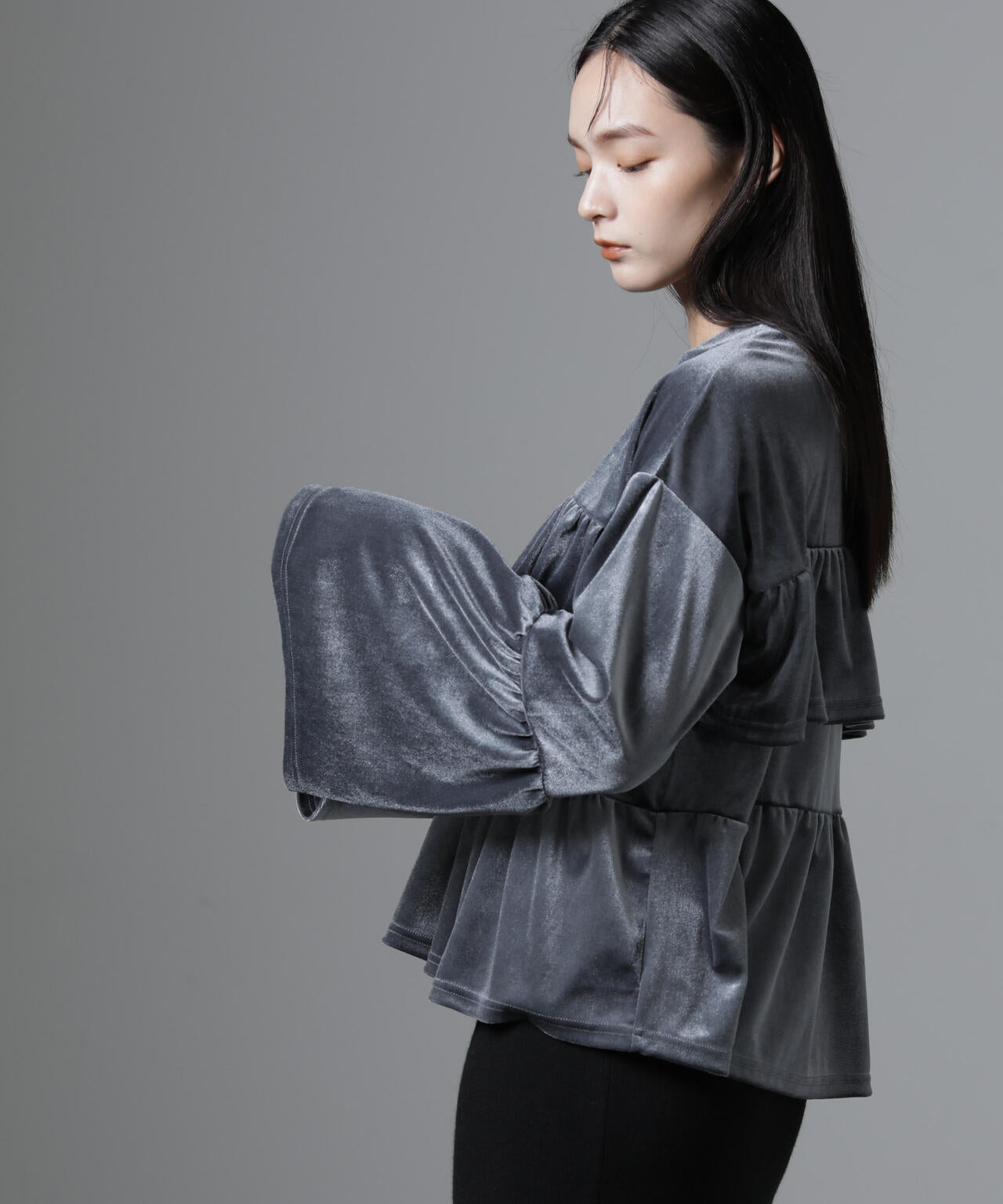 ベロア フリル カット ブラウス