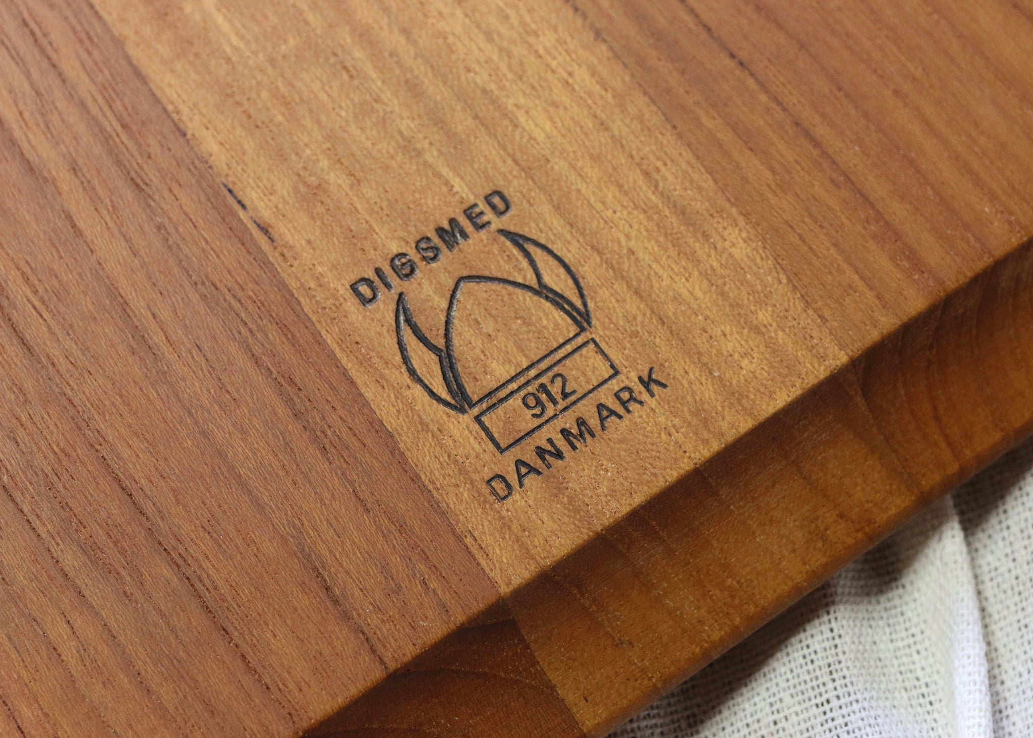 デンマーク製 DIGSMED サービングトレイ – store by roovice