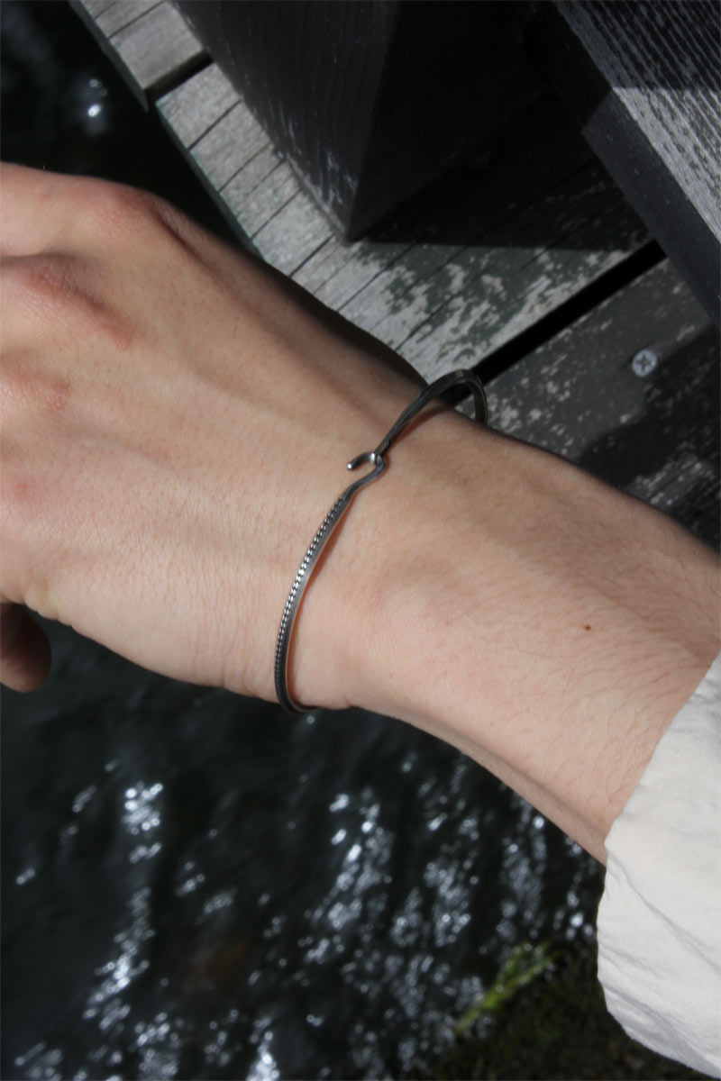 WERKSTATT MUNCHEN | BANGLE SIDE HOOK ROPE / STERLING SILVER Silver