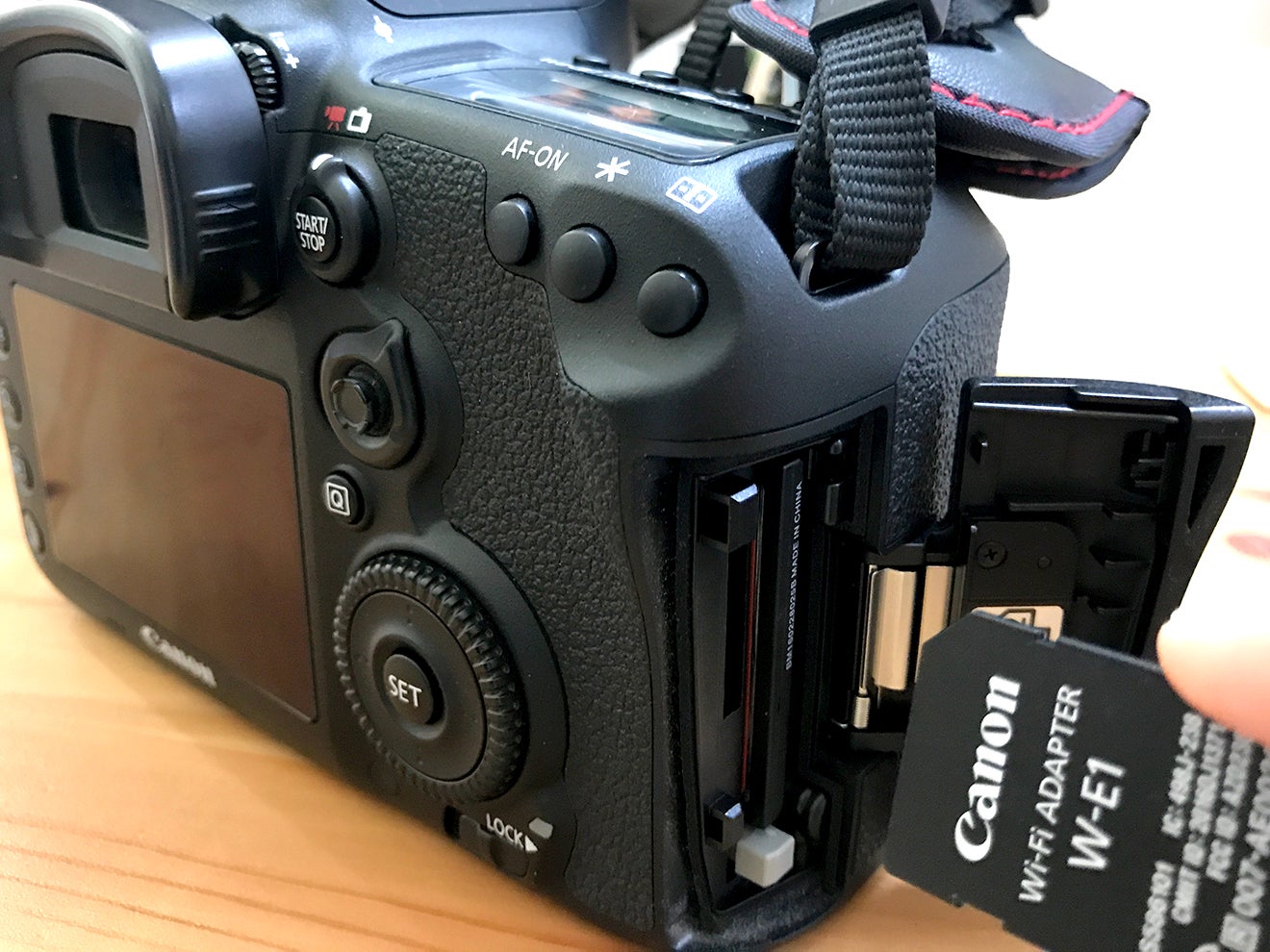 カメラ(Canon EOS 7D Mark II)の画像をスマホに送れるようにしたら便利