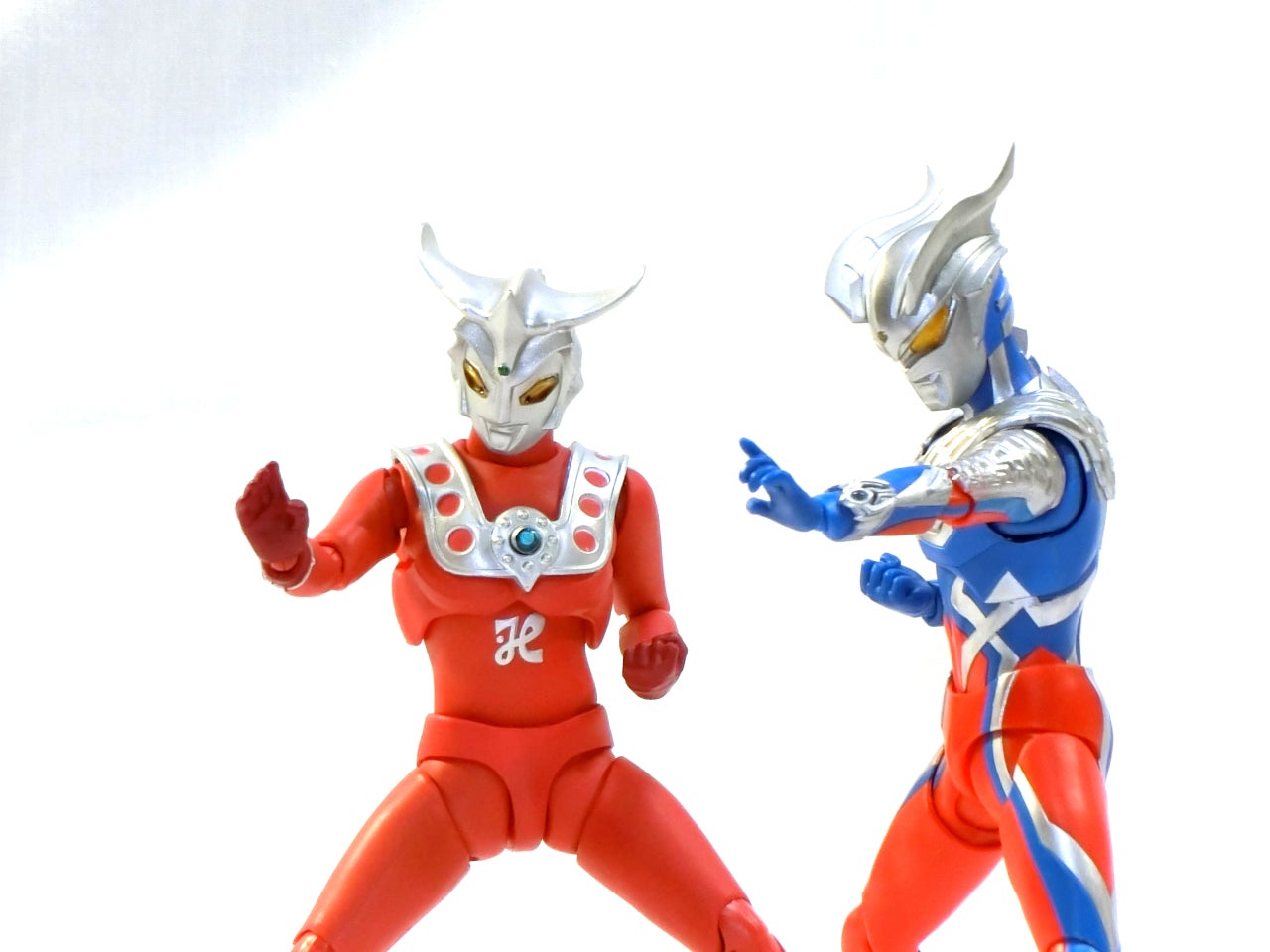S.H.Figuarts ウルトラマンレオ | といず・くろすおーばー！