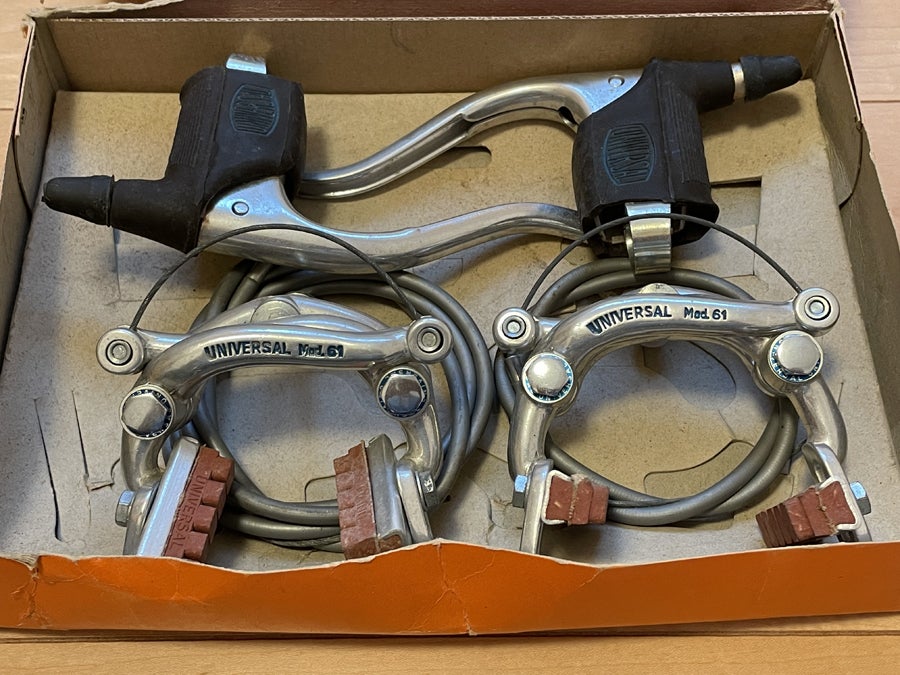ユニヴァーサル Mod.61 ブレーキのセットアップ | CICLI LA BELLEZZAの
