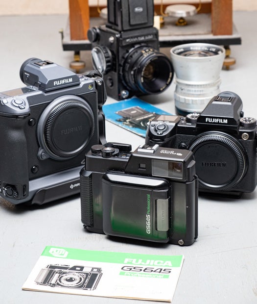 GS645、中判645フィルムサイズ蛇腹カメラとして史上最後のカメラ