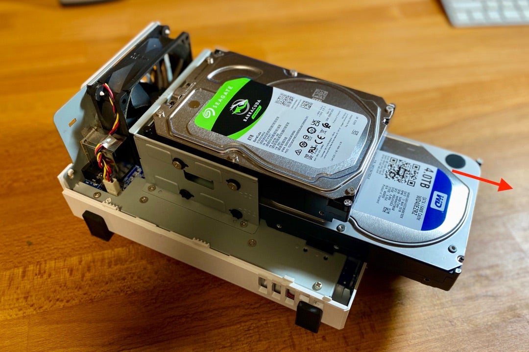 Synology NAS HDD交換手順 | でーぶろぐ ～現状維持でがんばります！
