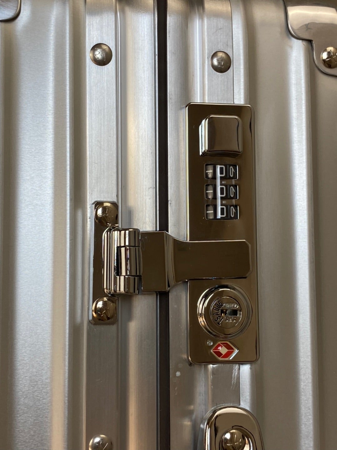 クラシックフライト CABIN MULTIWHEEL 4輪 974.52 | Smart RIMOWA