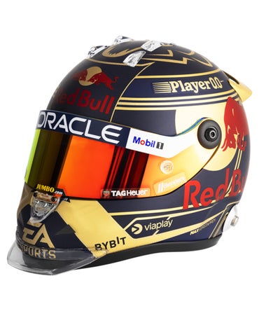 フェルスタッペン別注 2023ワールドチャンピオン ヘルメット入荷