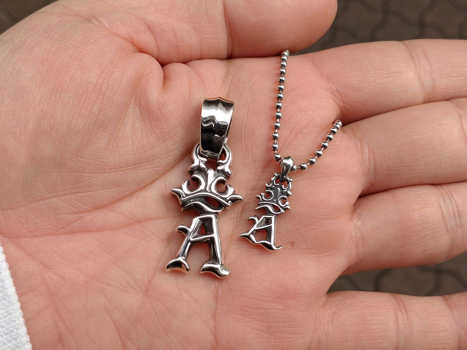 BWL / INITIAL CROWN PENDANT & CHARM | BILL WALL LEATHER UENO