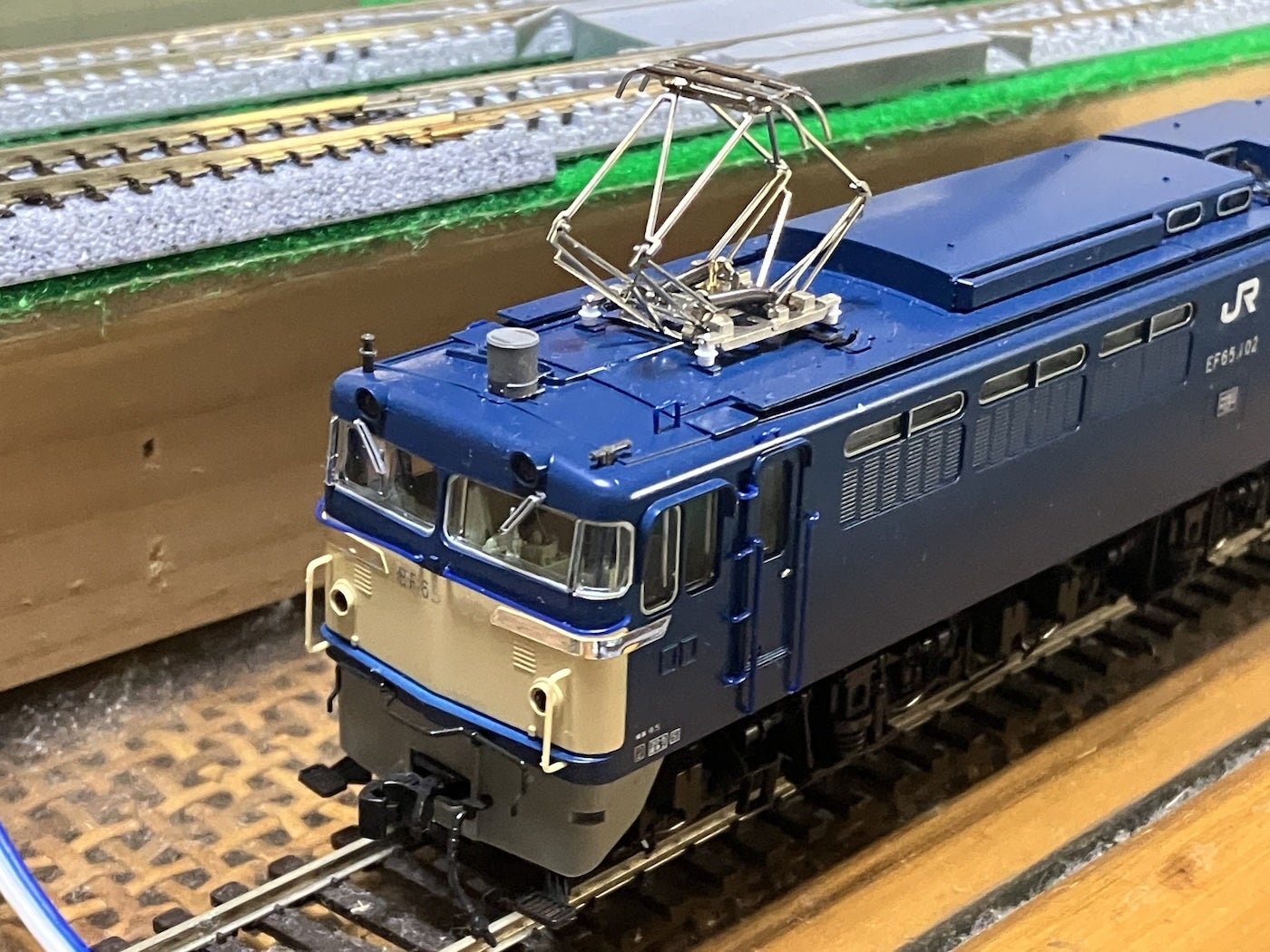 EF65の日】KATO 1-304 0番台 | 金屋代かずおのお部屋