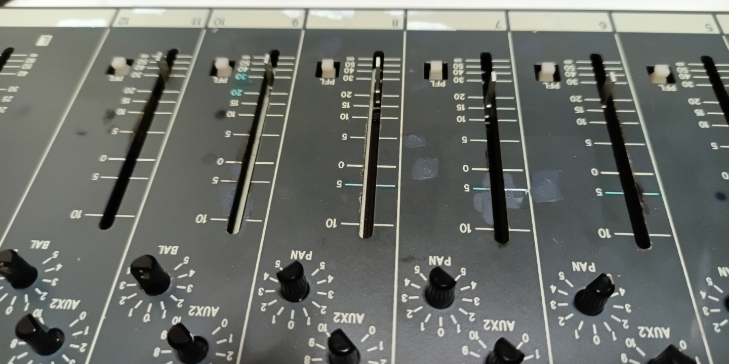 Soundcraft spirit folio 12/2 整備 | ムラサキノオト