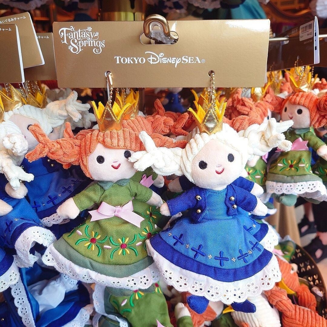 ファンタジースプリングス アナ＆エルサやチーズのぬいぐるみチャーム