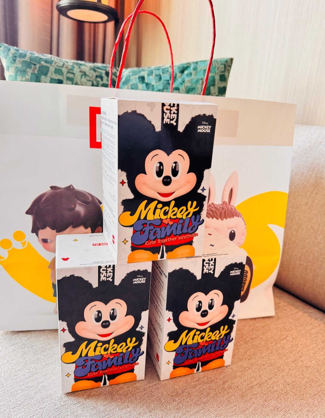 ポップマートのディズニーシークレットを開封！ミッキーファミリー