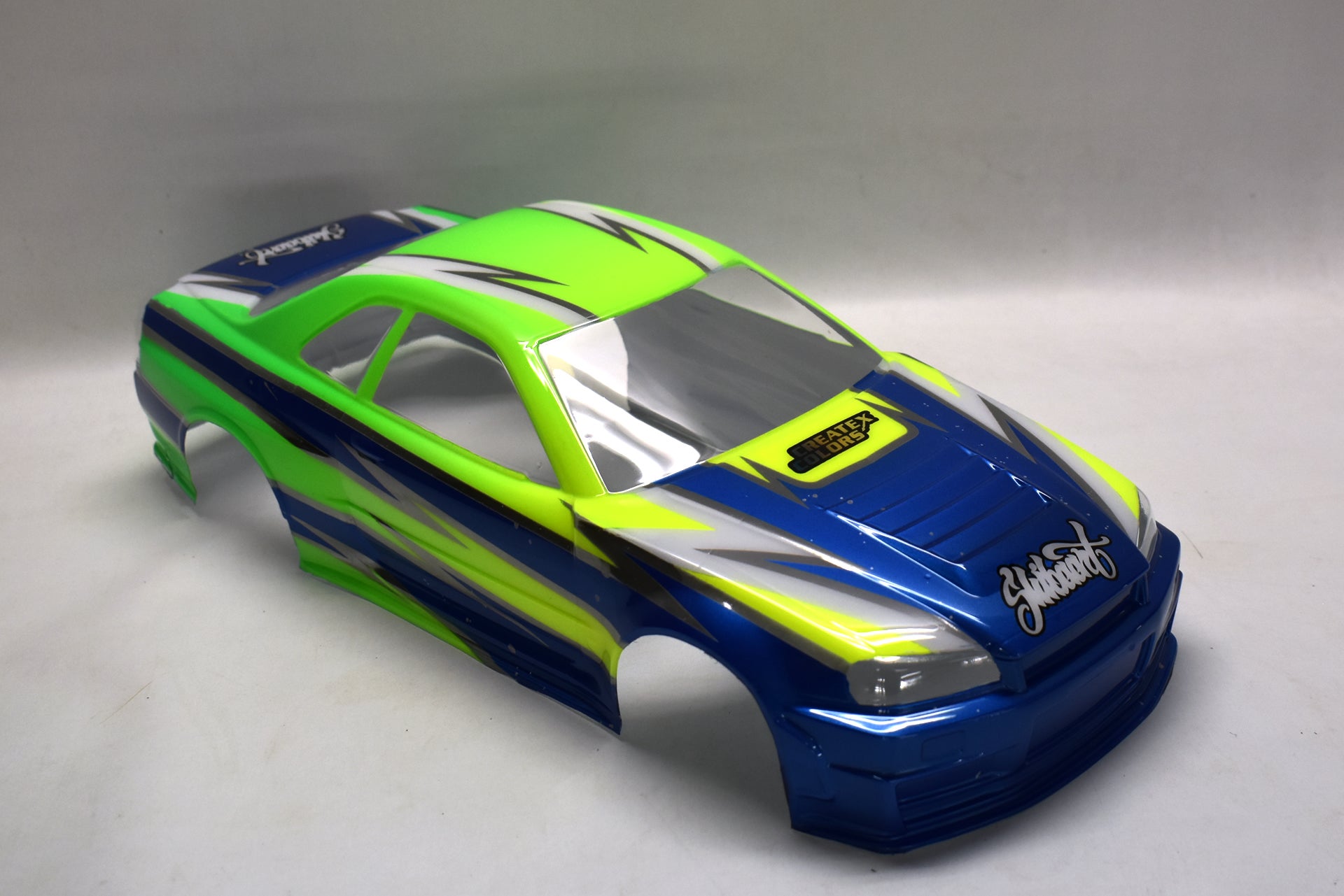RCポリカボディ塗装】R34 GT-Rを裏面から仕上げる｜Createx Colors