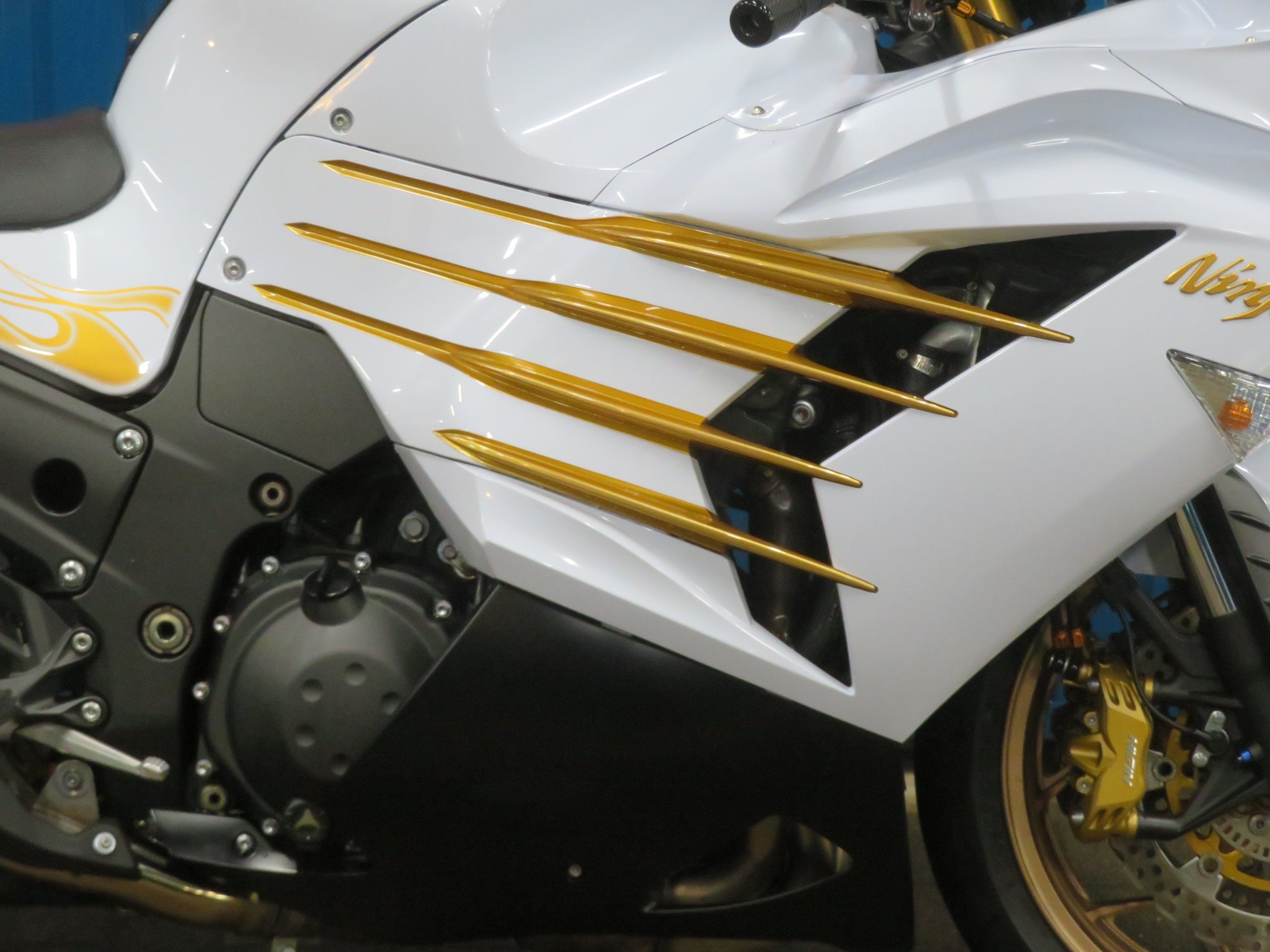 訳なし、お値下げ特価車両！オーリンズエディションZX-14R