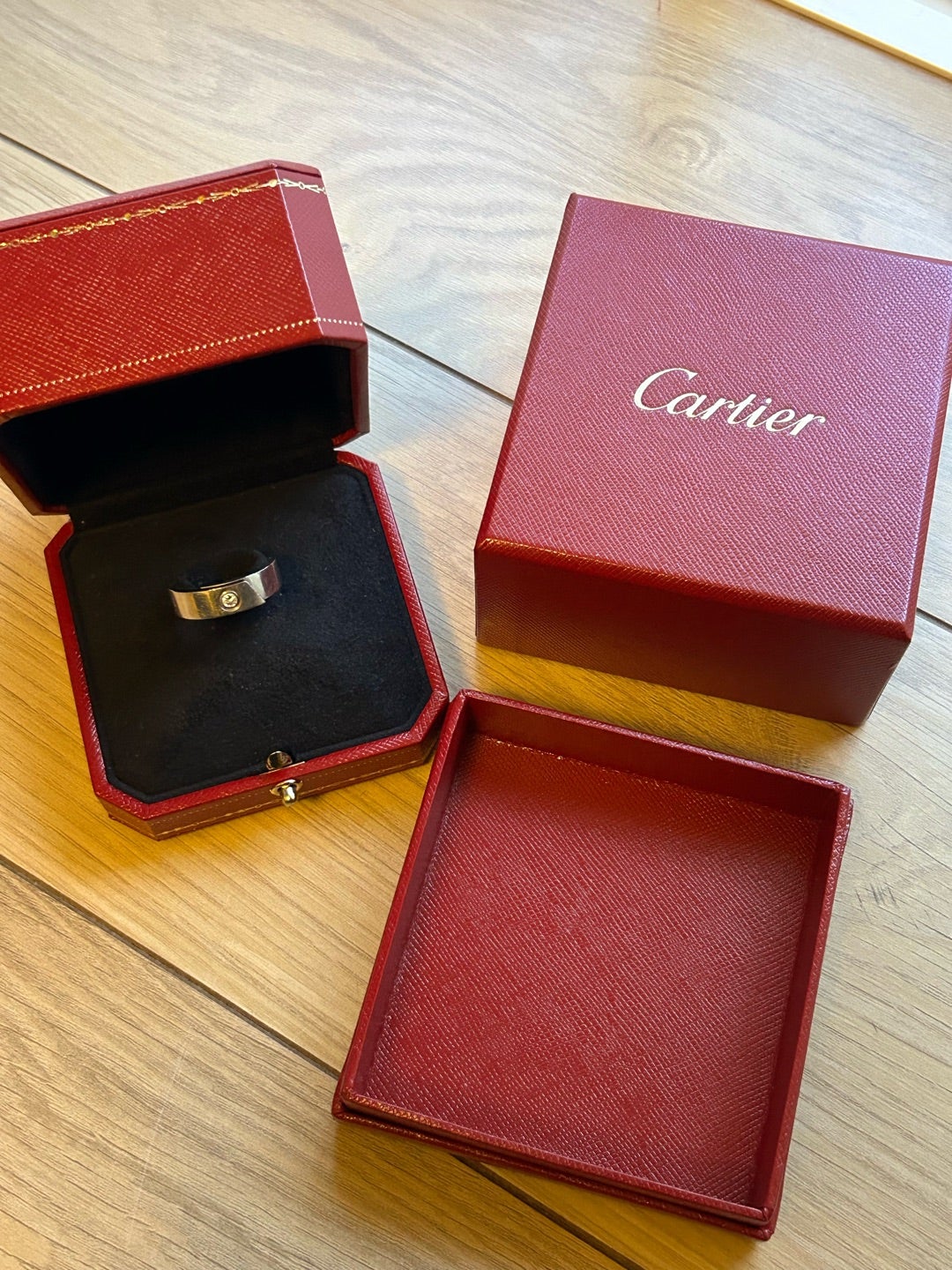 カルティエジュエリーボックスの新旧 | キヌの日々 ジュエリーや