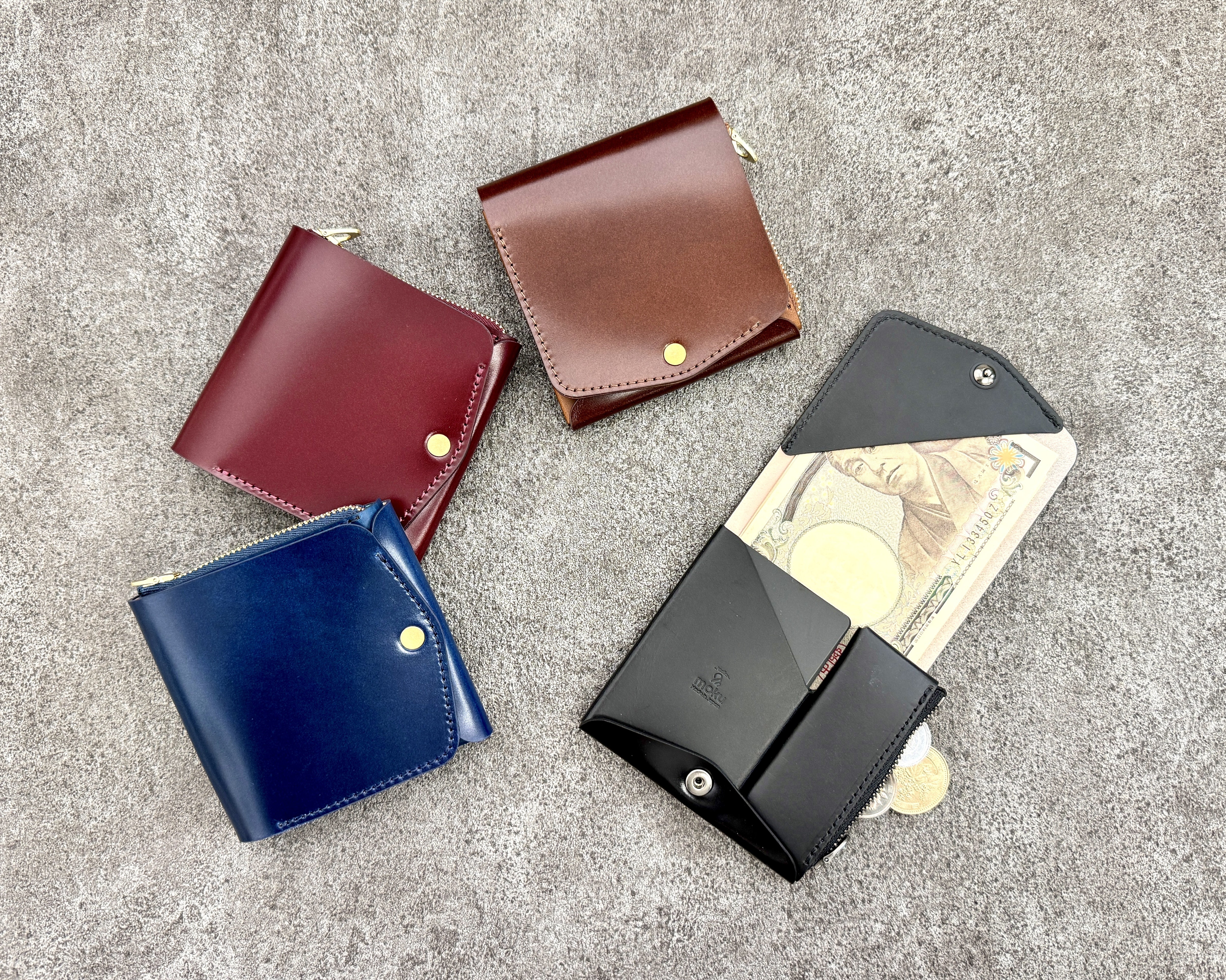 ご支援いただいた「小さく薄い財布Saku」よりコードバン仕様・春カラー