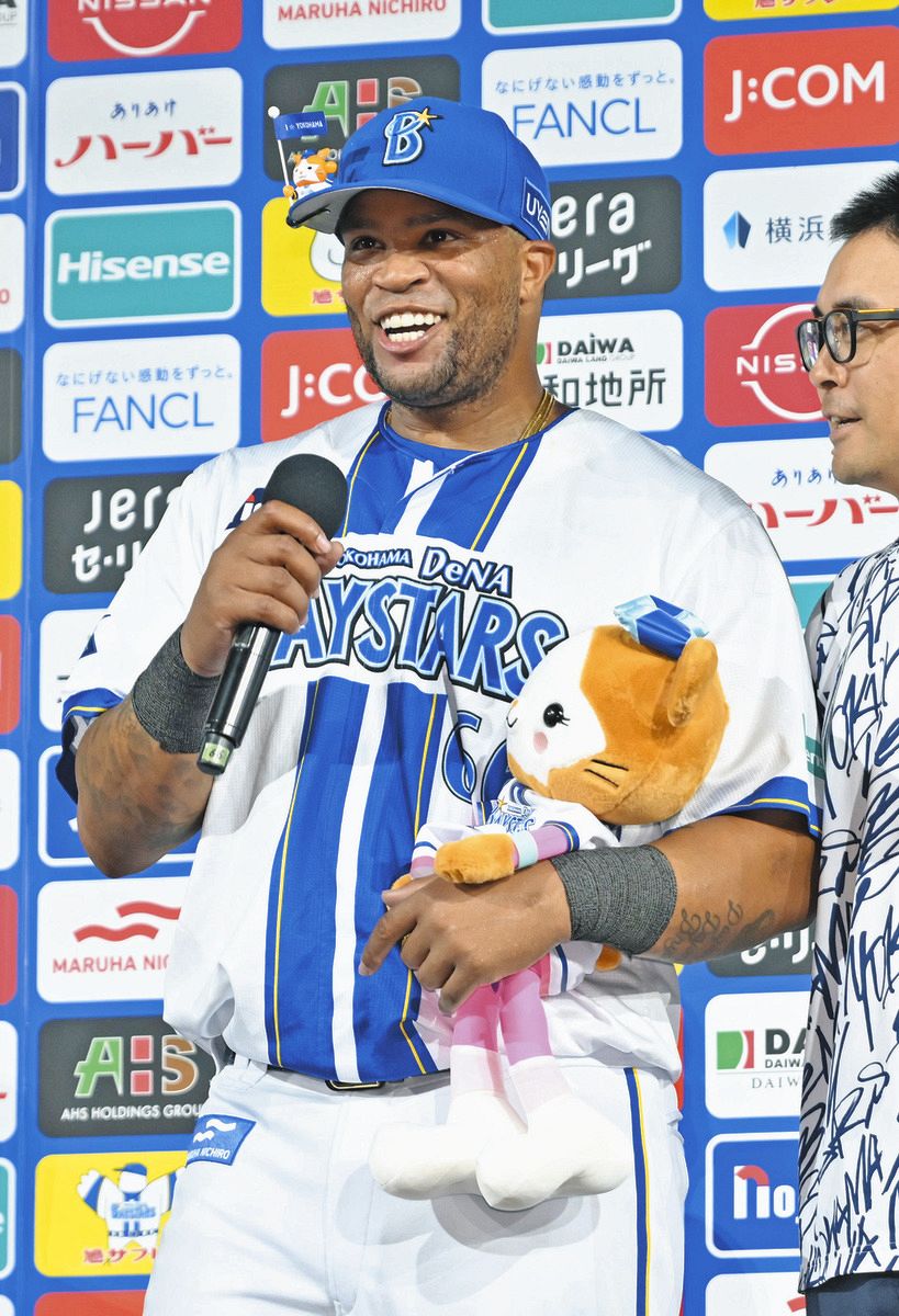 DeNA・ビシエド、「積極的にいこうと思った。いい打球が飛んだ」度会
