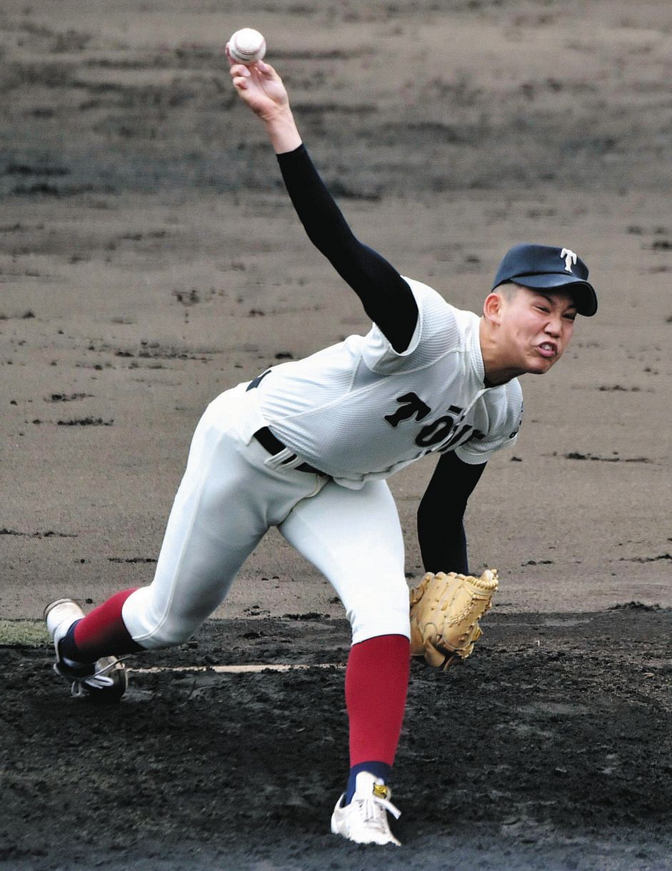 春夏制覇に向けエースナンバー背負う大阪桐蔭・川原嗣貴が先発、外野手