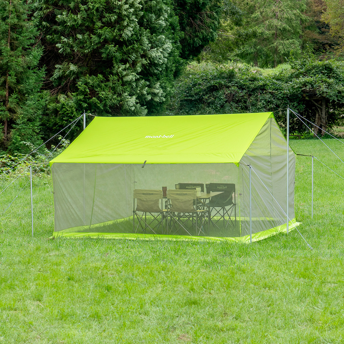 家族4人が広々過ごせるモンベルのレクタタープに蚊帳を組み合わせて夏
