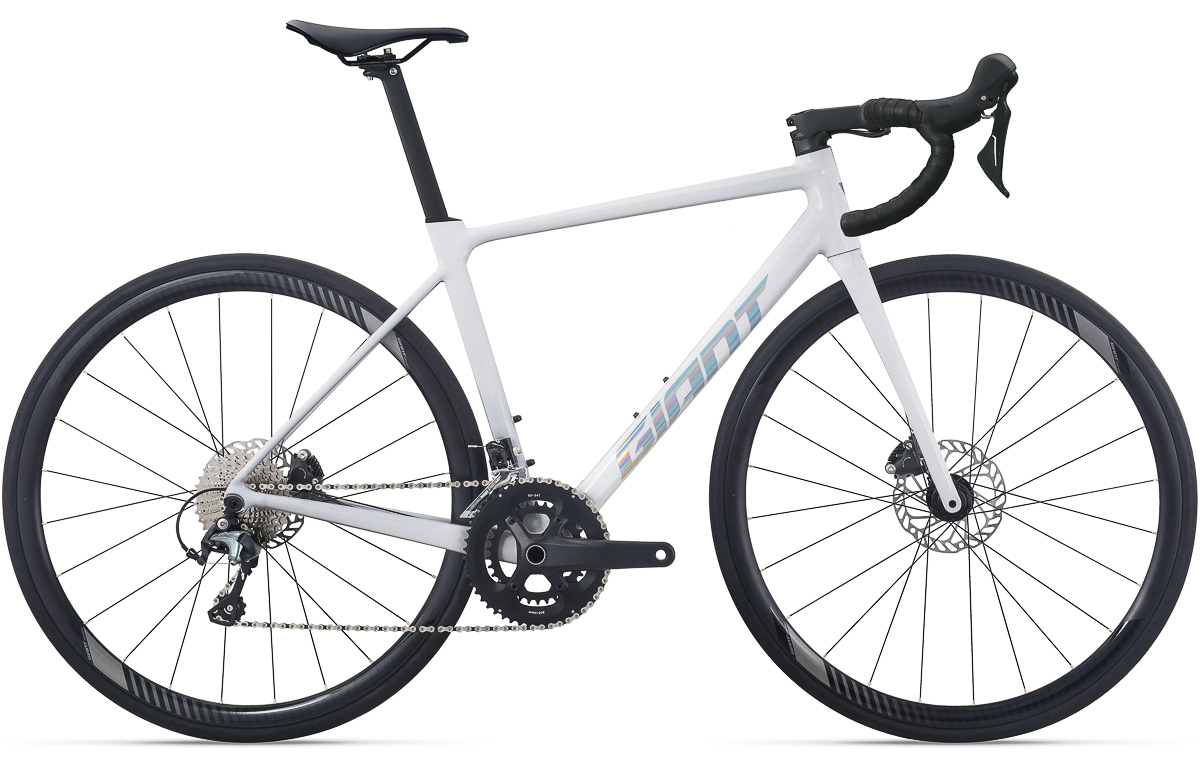 GIANT JAPAN35周年を記念する特別なロードバイクとクロスバイクが登場