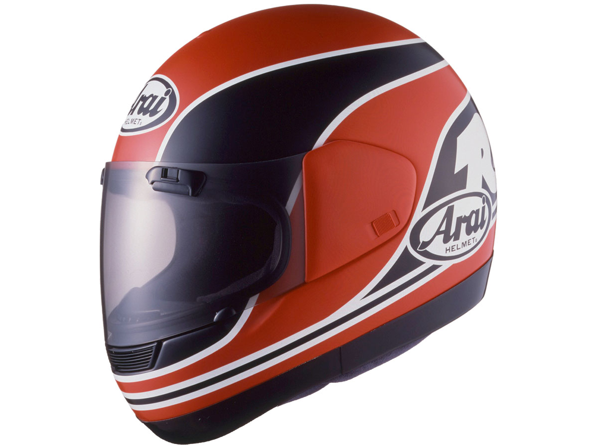 サーキットで鍛えられた安全をすべてのライダーに！ アライヘルメット