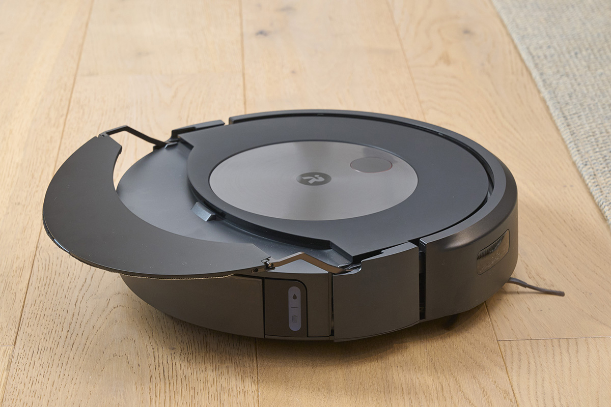 ルンバの進化が止まらない！ 自動給水機能搭載でさらに賢く快適に！ 最