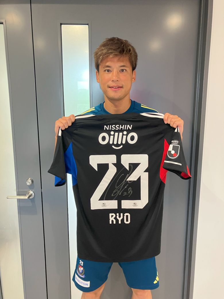 リヴァプールFC戦 選手支給ユニフォーム」オークション開催のお知らせ