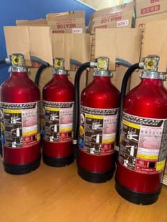 消火器 アルテシモⅡ MEA10B 2023年製 3.0㎏ 4本セット！ - メルカリ