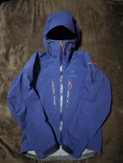 2026年最新】アークテリクス カナダ アルファの人気アイテム - メルカリ